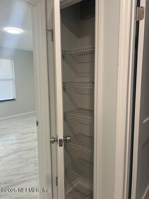 312 East Market Road Starke, FL 32091 - Photo 36 of 51 a bathroom with a glass shower door
