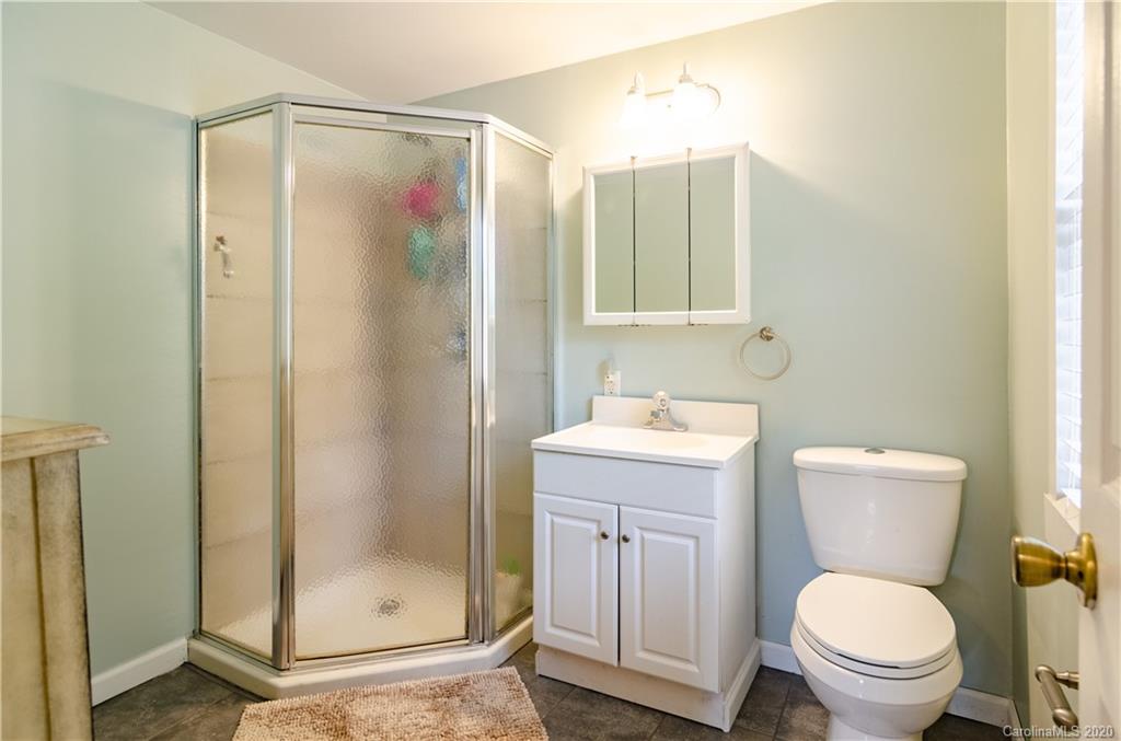 95 Lookout Road Asheville, NC 28804 - Photo 20 of 30 Gallery Image 20