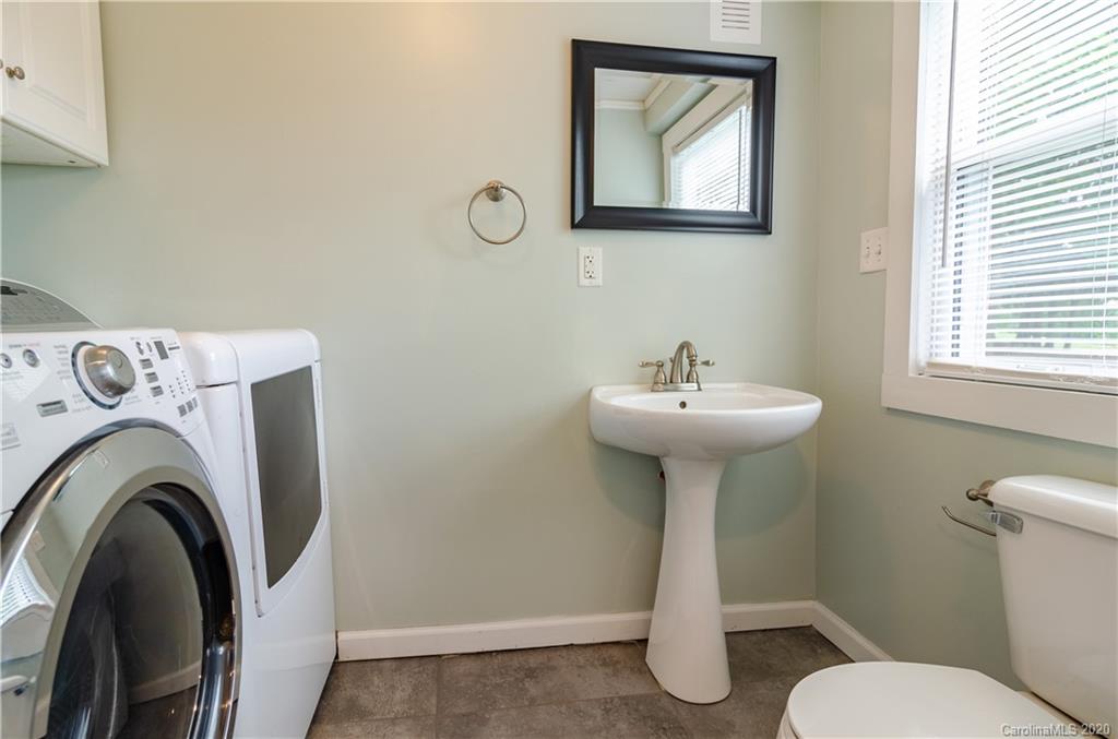 95 Lookout Road Asheville, NC 28804 - Photo 21 of 30 Gallery Image 21