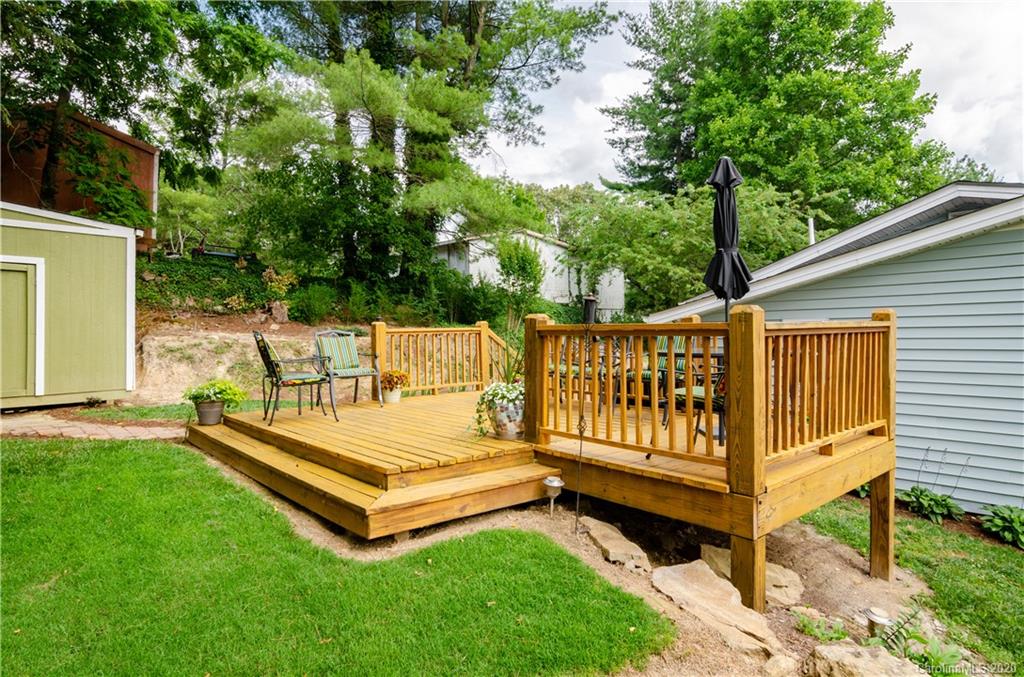 95 Lookout Road Asheville, NC 28804 - Photo 25 of 30 Gallery Image 25