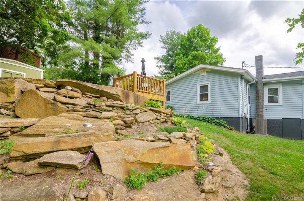 95 Lookout Road Asheville, NC 28804 - Photo 26 of 30 Gallery Image 26