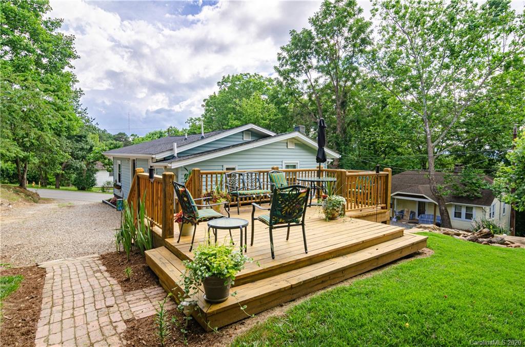 95 Lookout Road Asheville, NC 28804 - Photo 4 of 30 Gallery Image 4