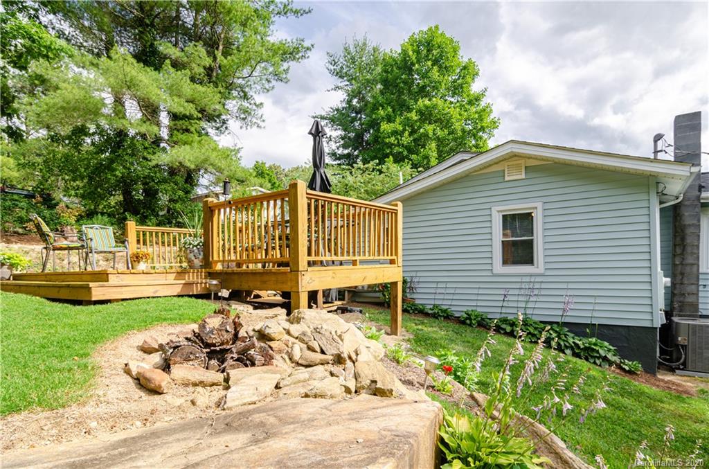 95 Lookout Road Asheville, NC 28804 - Photo 6 of 30 Gallery Image 6
