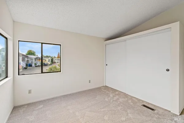 $159,900 | 8147 Willow Street, Windsor, CA 95492