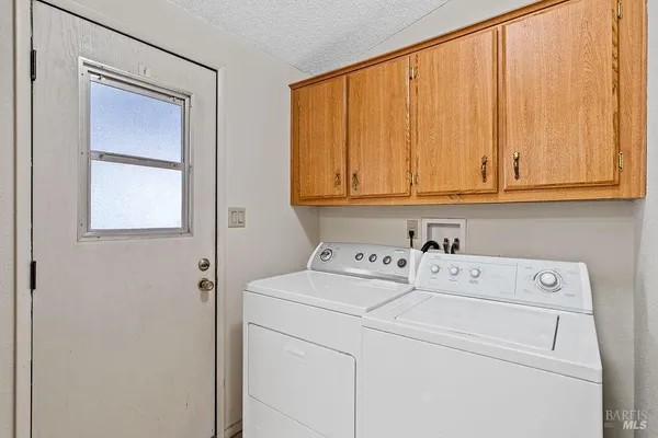 $159,900 | 8147 Willow Street, Windsor, CA 95492