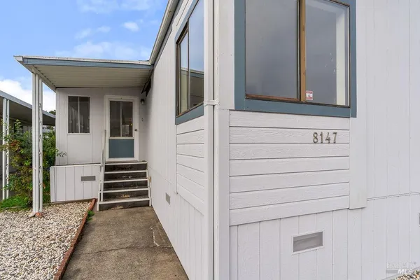 $159,900 | 8147 Willow Street, Windsor, CA 95492