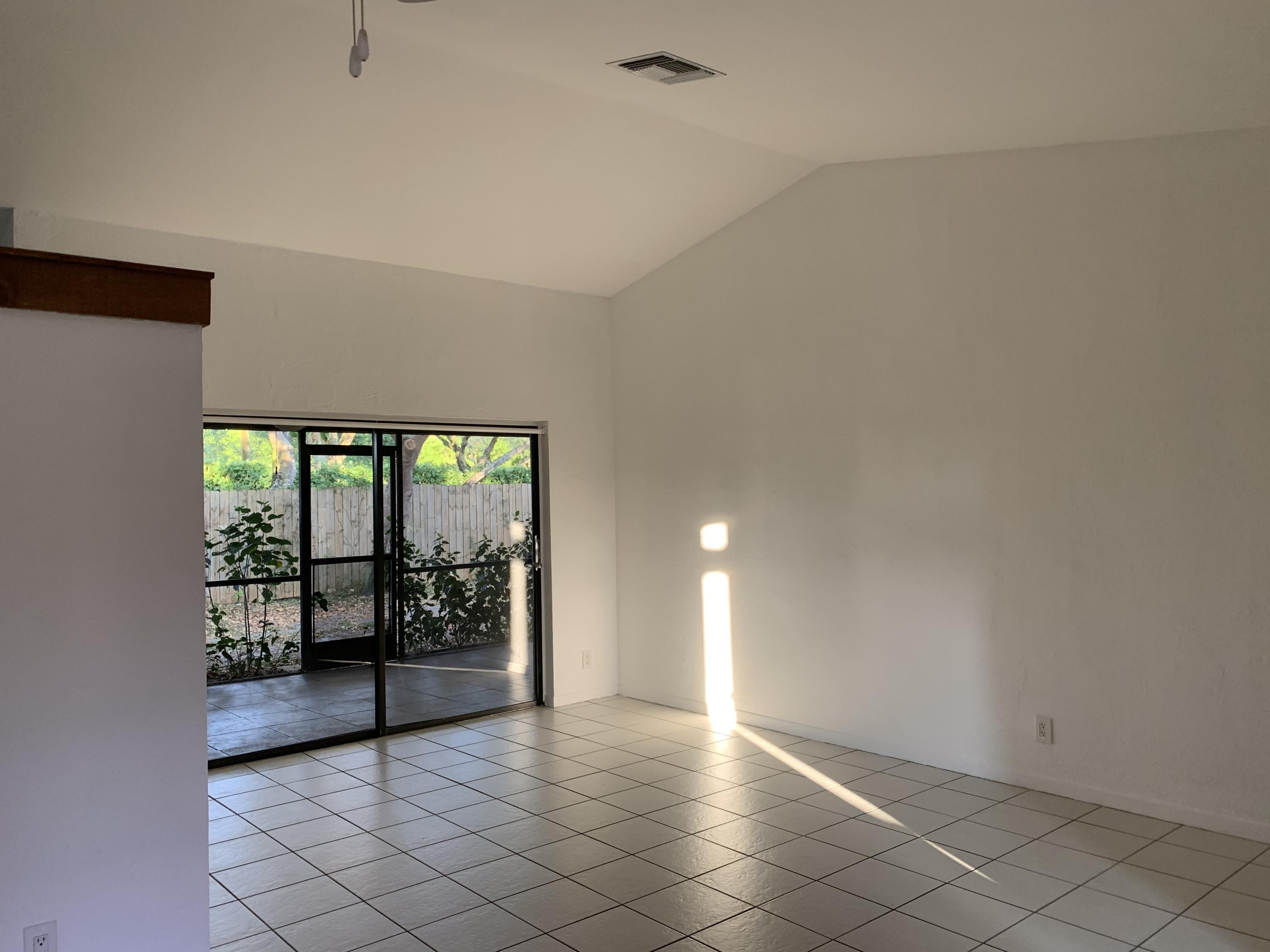 21230 Summertrace Circle Boca Raton, FL 33428 - Photo 6 of 12 IMG_1963