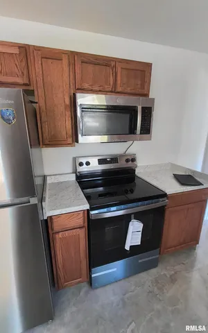 $135,000 | 101 South Glenview Drive, Carbondale, IL 62901