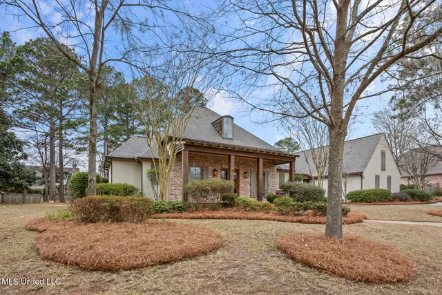 $888,900 | 107 Cedar Woods Drive, Unit 107, Madison, MS 39110