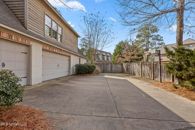 $888,900 | 107 Cedar Woods Drive, Unit 107, Madison, MS 39110