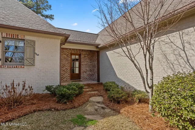 $888,900 | 107 Cedar Woods Drive, Unit 107, Madison, MS 39110