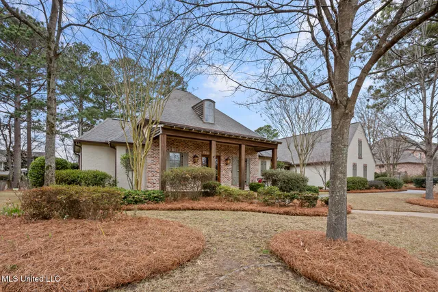 $888,900 | 107 Cedar Woods Drive, Unit 107, Madison, MS 39110