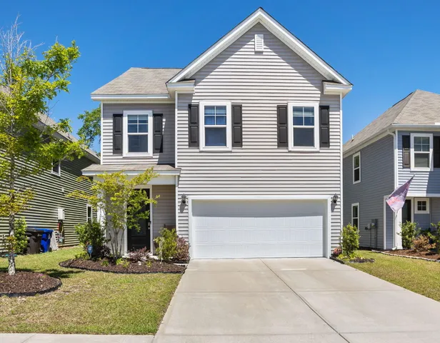 $670,000 | 3830 Sawmill Court, Mount Pleasant, SC 29429