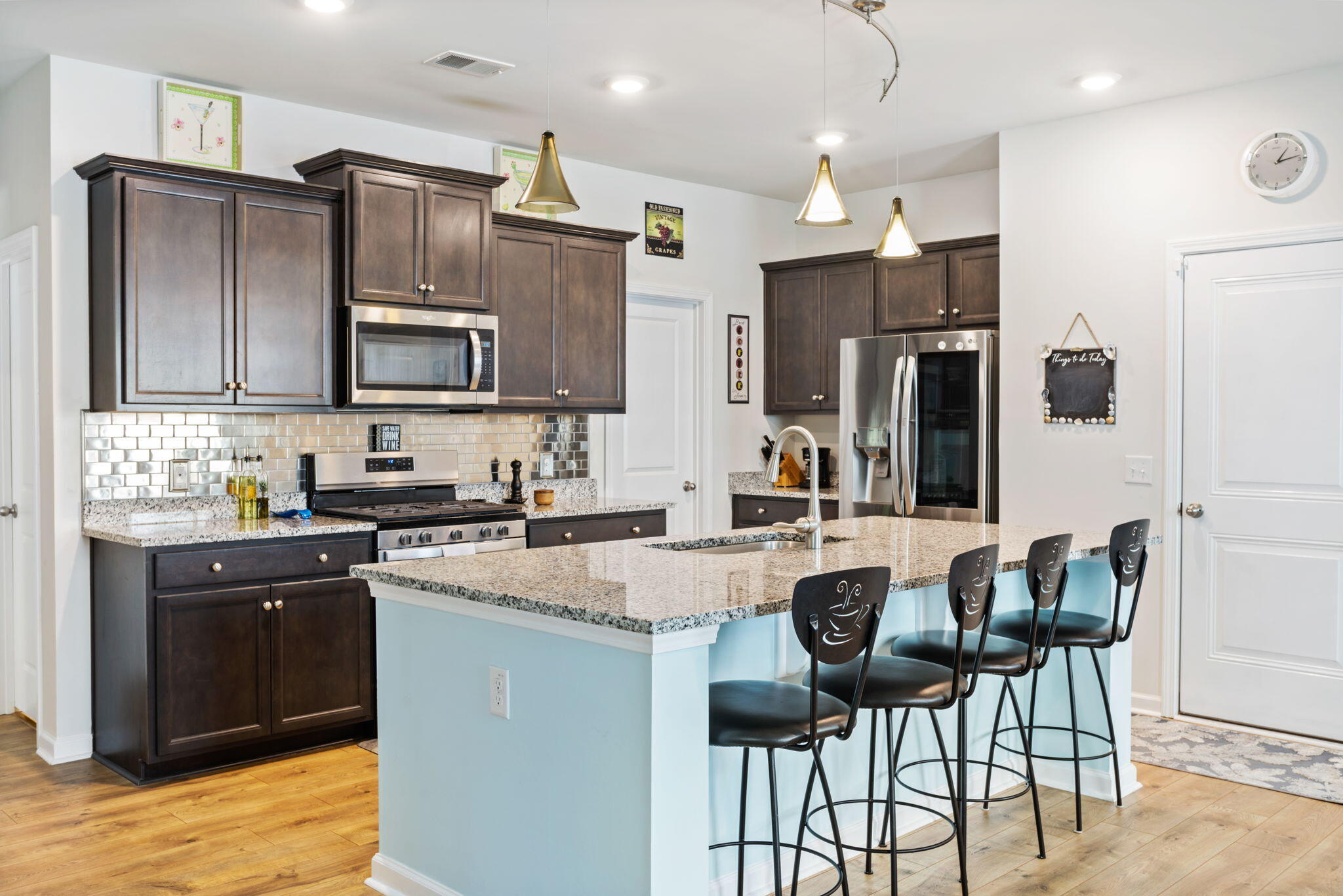3830 Sawmill Court Mount Pleasant, SC 29429 - Photo 3 of 30 Kitchen