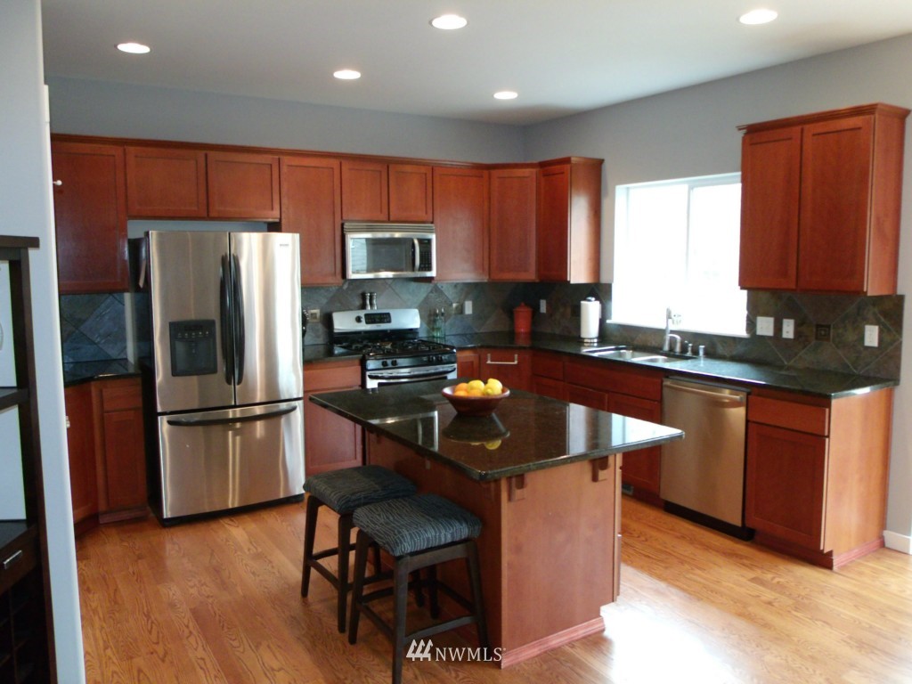 1614 237th Place Southwest Bothell, WA 98021 - Photo 4 of 15