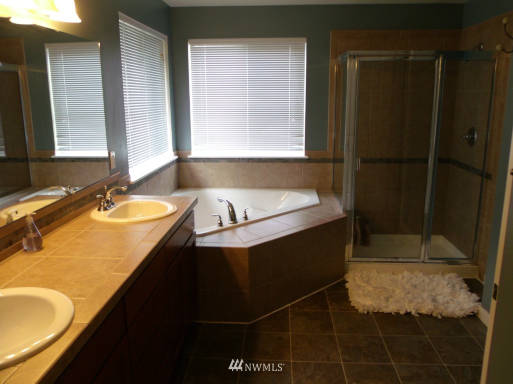 1614 237th Place Southwest Bothell, WA 98021 - Photo 8 of 15