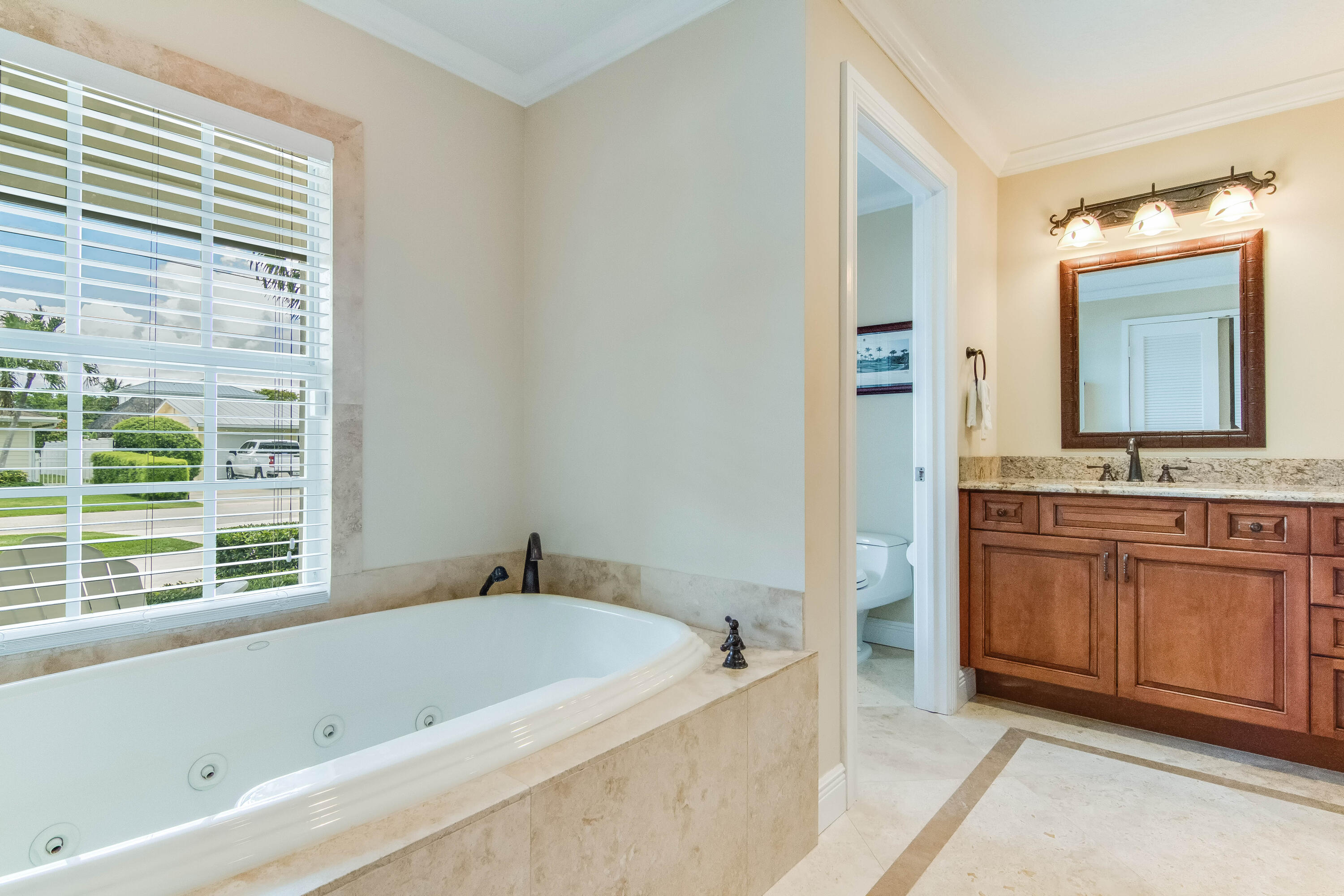 936 Dolphin Drive Jupiter, FL 33458 - Photo 19 of 72 IMG_8955