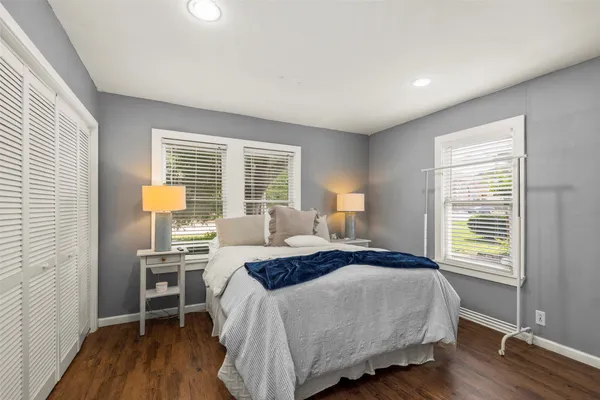 $2,500 | 5808 Community Drive, Houston, TX 77005