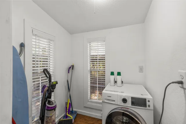 $2,600 | 5808 Community Drive, Houston, TX 77005