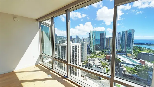 $2,900 | 1001 Queen Street, Unit 2710, Honolulu, HI 96814