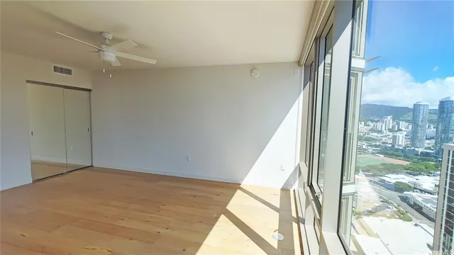 $2,900 | 1001 Queen Street, Unit 2710, Honolulu, HI 96814