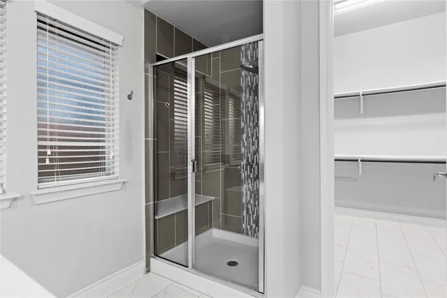 $2,800 | 7704 Vista Mejor Drive, Austin, TX 78744