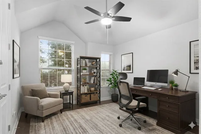 $2,800 | 7704 Vista Mejor Drive, Austin, TX 78744