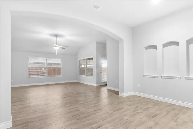 $2,800 | 7704 Vista Mejor Drive, Austin, TX 78744