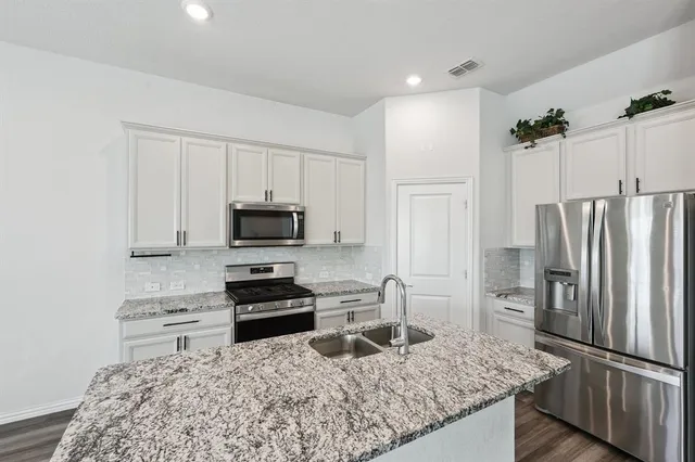 $1,775 | 2115 Clarion Drive, Forney, TX 75126