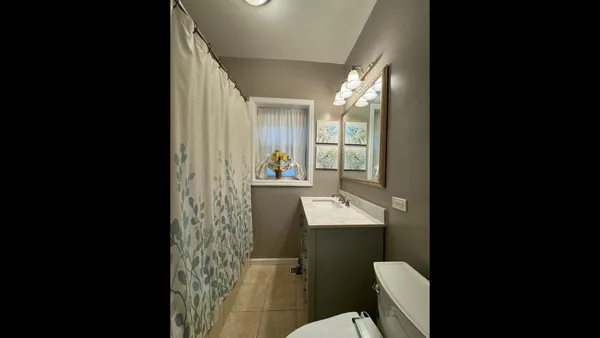 $700,000 | 4954 North Drake Avenue, Chicago, IL 60625