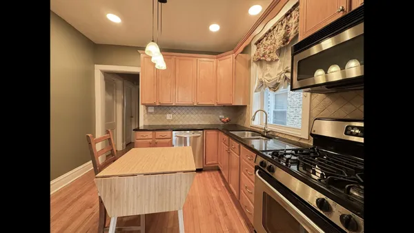 $700,000 | 4954 North Drake Avenue, Chicago, IL 60625