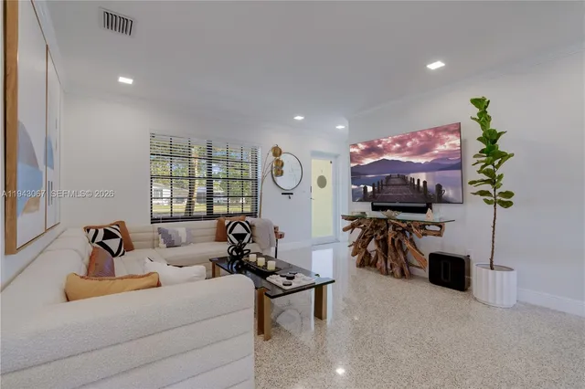 $3,850 | 16102 Southwest 98th Avenue, Miami, FL 33157