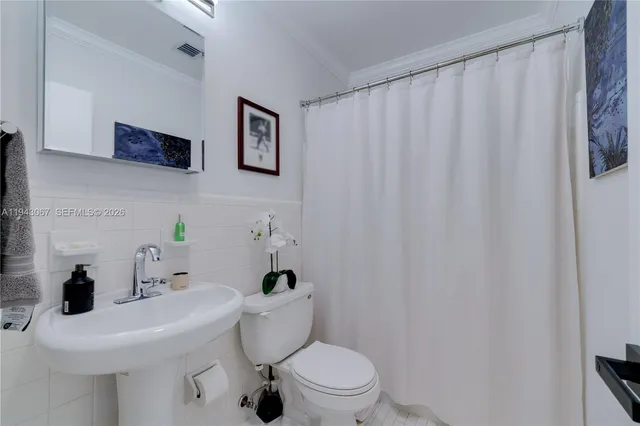 $3,850 | 16102 Southwest 98th Avenue, Miami, FL 33157