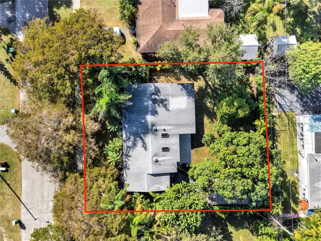 $3,850 | 16102 Southwest 98th Avenue, Miami, FL 33157