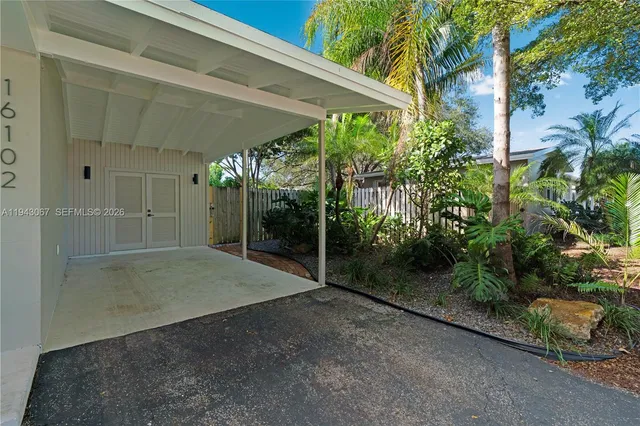 $3,850 | 16102 Southwest 98th Avenue, Miami, FL 33157