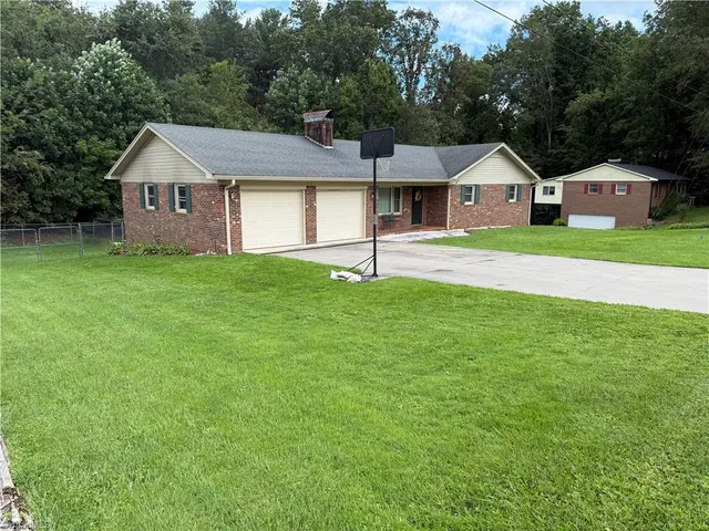 $324,900 | 286 Raven Laurel Drive, Wilkesboro, NC 28697