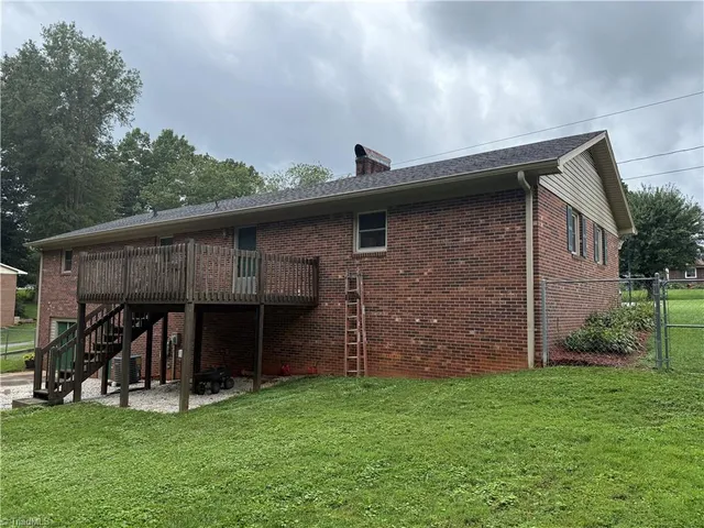 $324,900 | 286 Raven Laurel Drive, Wilkesboro, NC 28697