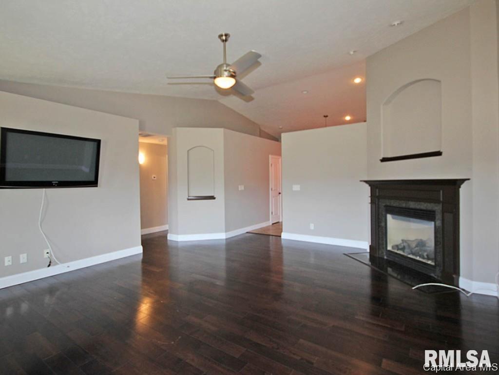 7208 Torrington Way Springfield, IL 62711 - Photo 4 of 33