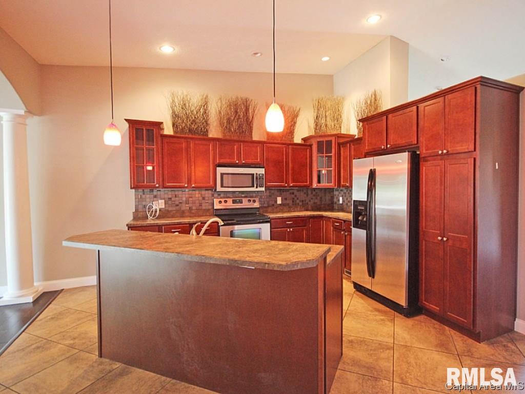 7208 Torrington Way Springfield, IL 62711 - Photo 7 of 33