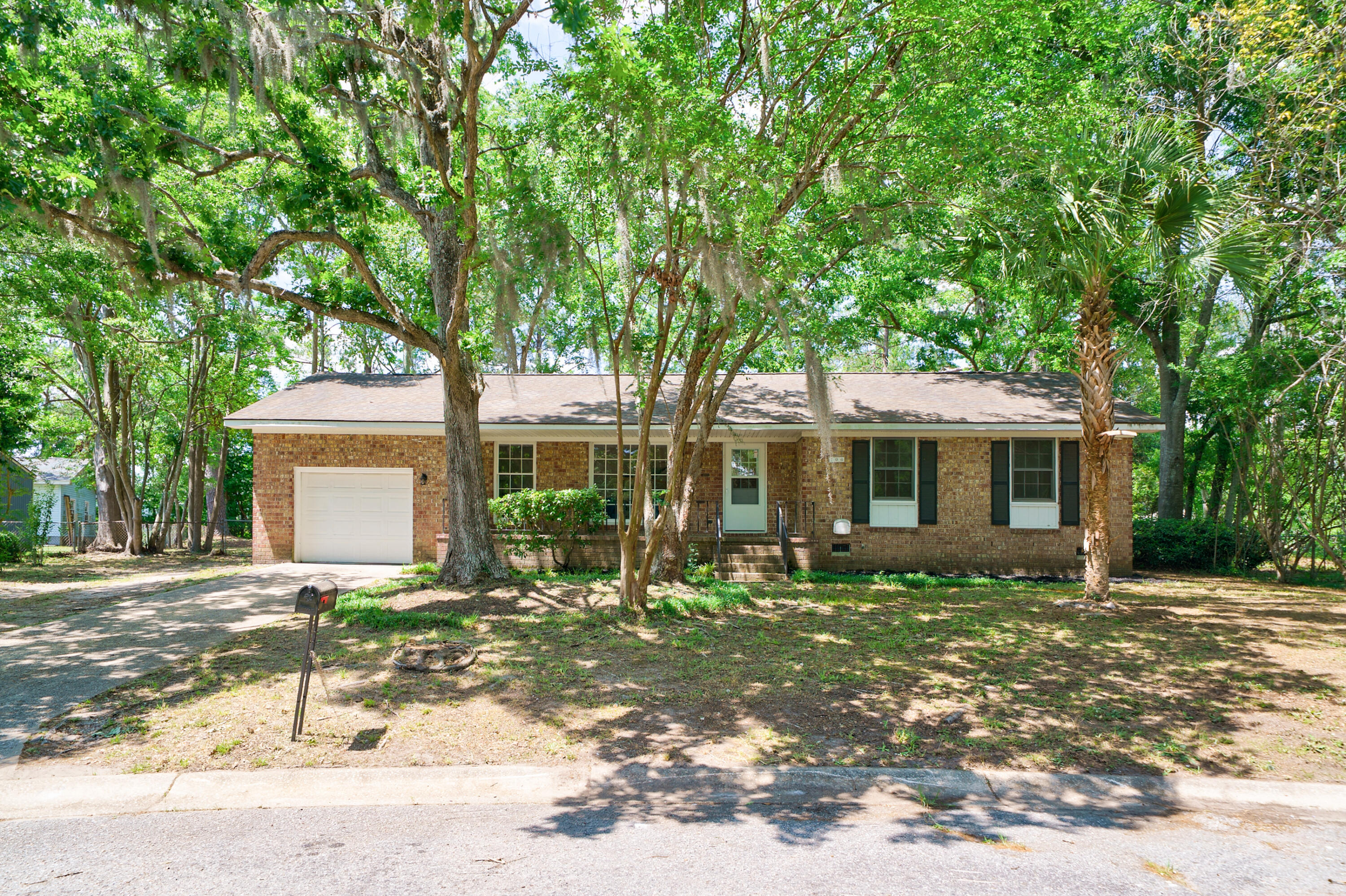 106 Kent Circle Ladson, SC 29456 - Photo 2 of 31 29