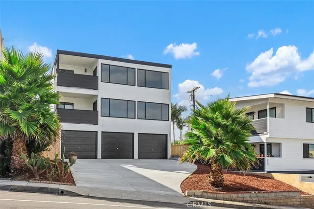 $2,400,000 | 221 Avenida De La Grulla, San Clemente, CA 92672