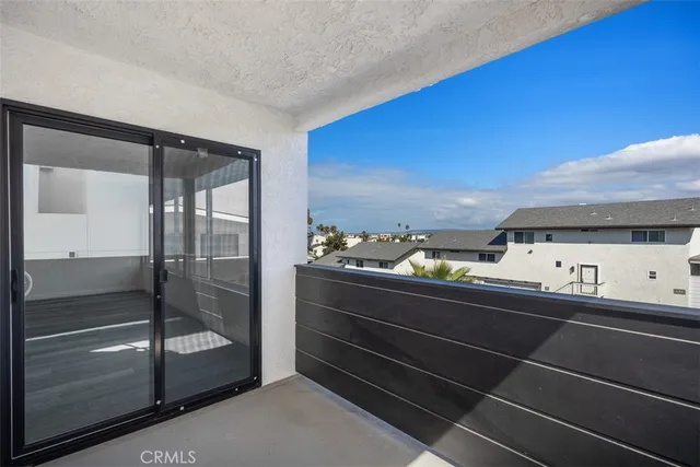 $2,400,000 | 221 Avenida De La Grulla, San Clemente, CA 92672