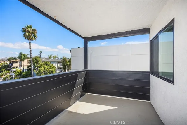 $2,400,000 | 221 Avenida De La Grulla, San Clemente, CA 92672