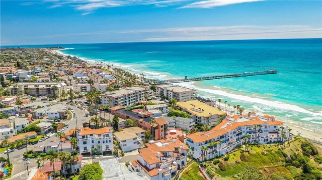 $2,400,000 | 221 Avenida De La Grulla, San Clemente, CA 92672