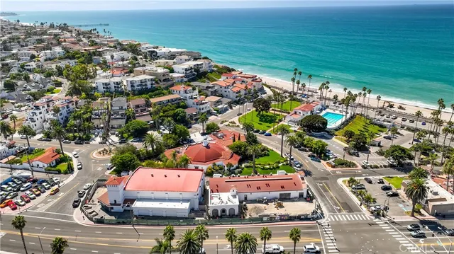 $2,400,000 | 221 Avenida De La Grulla, San Clemente, CA 92672