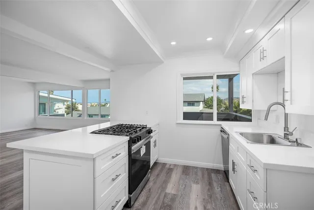 $2,400,000 | 221 Avenida De La Grulla, San Clemente, CA 92672