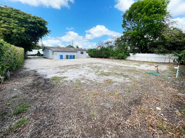 $749,900 | 840 Northwest 33rd Street, Oakland Park, FL 33309