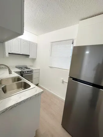 $749,900 | 840 Northwest 33rd Street, Oakland Park, FL 33309