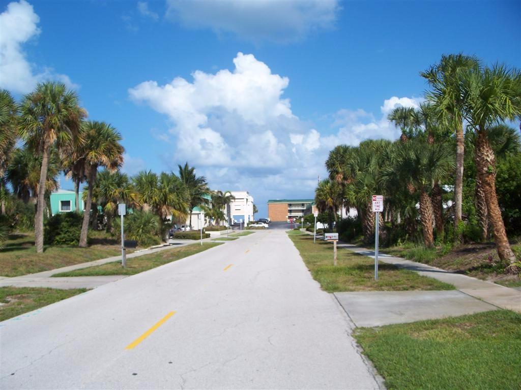 835 Acacia Road Vero Beach, FL 32963 - Photo 15 of 36 Gallery Image 15