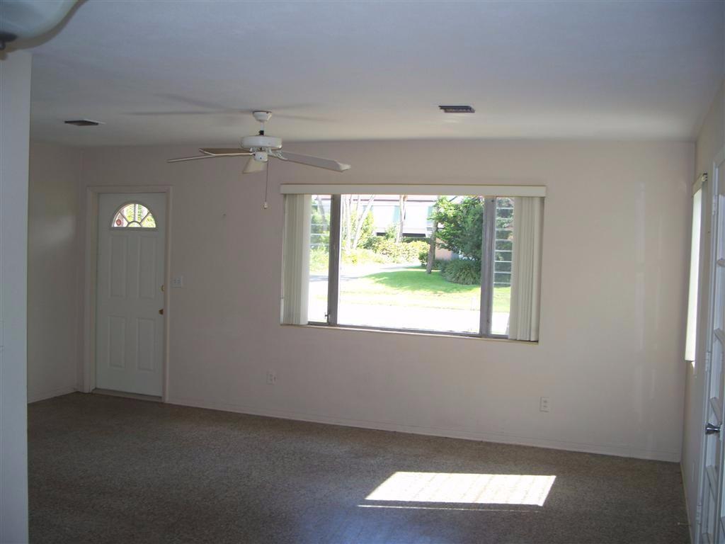 835 Acacia Road Vero Beach, FL 32963 - Photo 8 of 36 Gallery Image 8